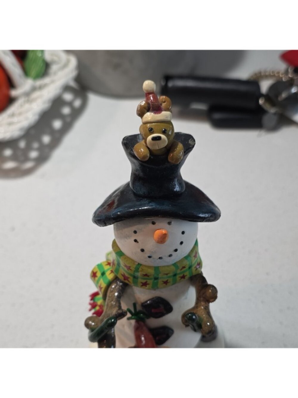 Christmas Snowman Resin Figurine Hand Painted Stars Hat Scarf w/ Teddy Bears - Picture 3 of 7